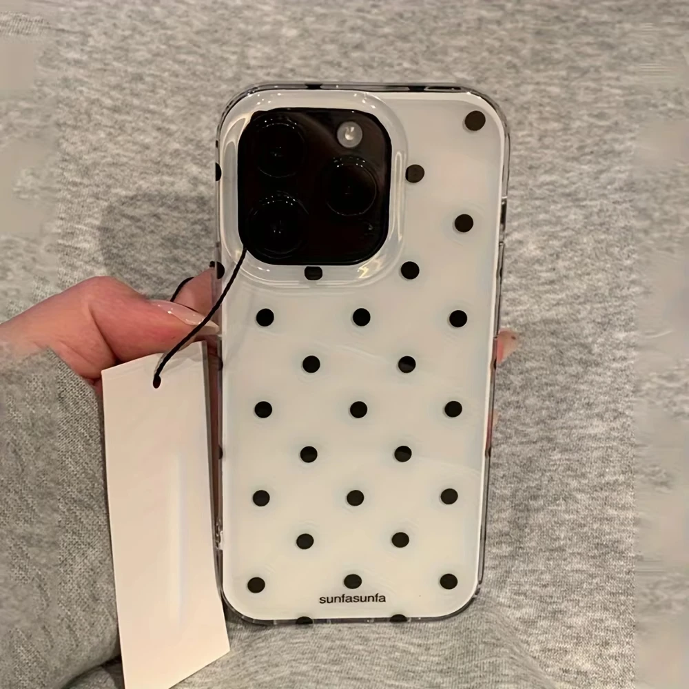 Minimalist Black and White Pol – обзор и цена Phone Cases Y2K