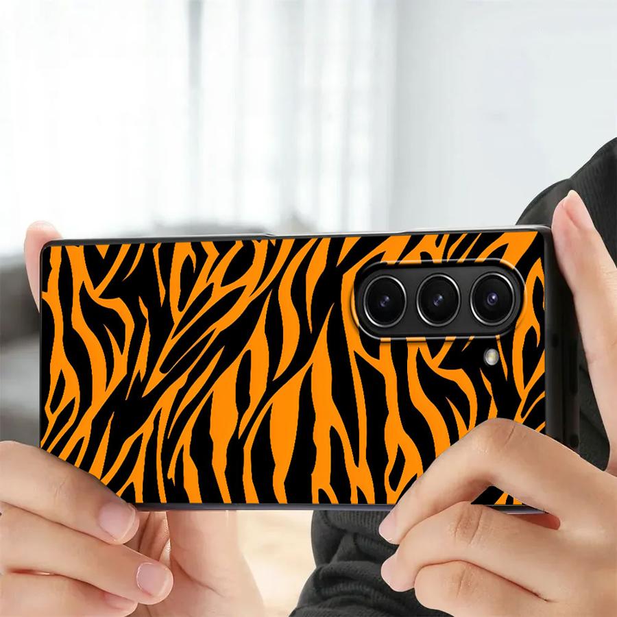 Zebra Striped Sunflower Back P – обзор и цена Phone Cases Z Fold 7