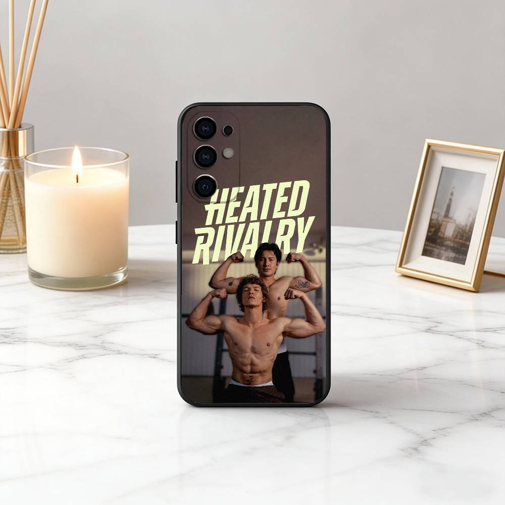 H-Heated Sport R-Rivalry MAN P – обзор и цена Phone Cases H&M