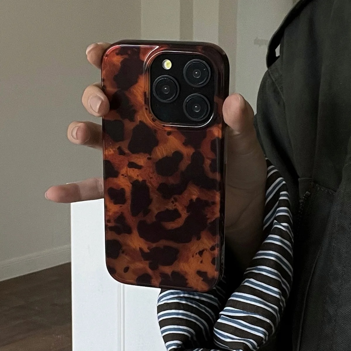 Retro Amber Texture Laser Phon – обзор и цена Phone Cases Leopard Print